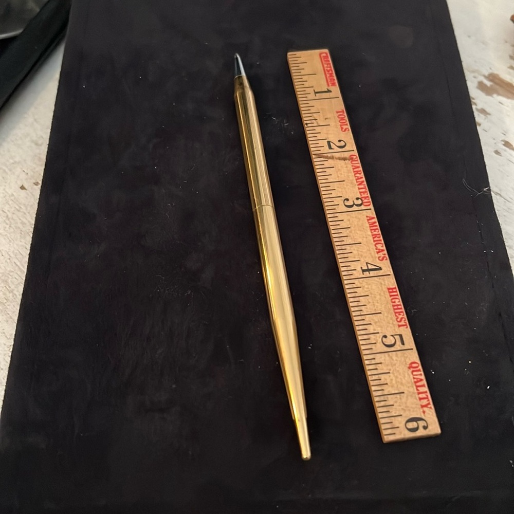Vintage gold tone Quill pen